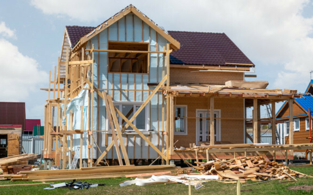 Ипотека на строительство дома: условия, перспективы и риски