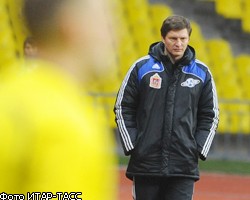 Тренер "Анжи" извинился перед фанатами за разгромное поражение от ЦСКА