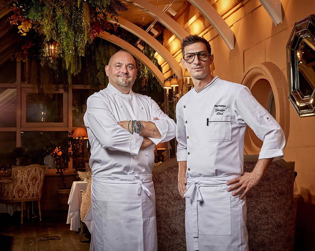 <p>На фото: шеф-повар Андреа Галли и бренд-шеф Джузеппе Дави</p>