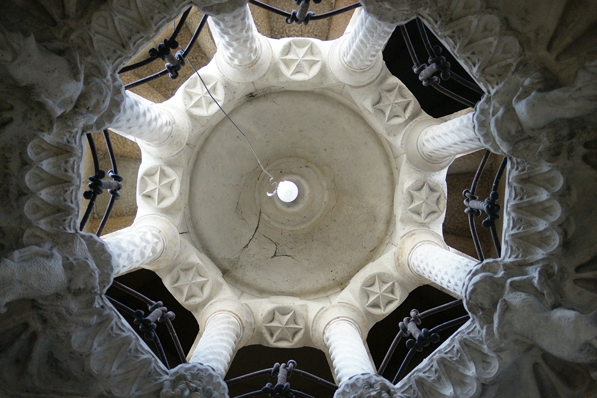 Купол Храма Святого Семейства в Барселоне, Испания