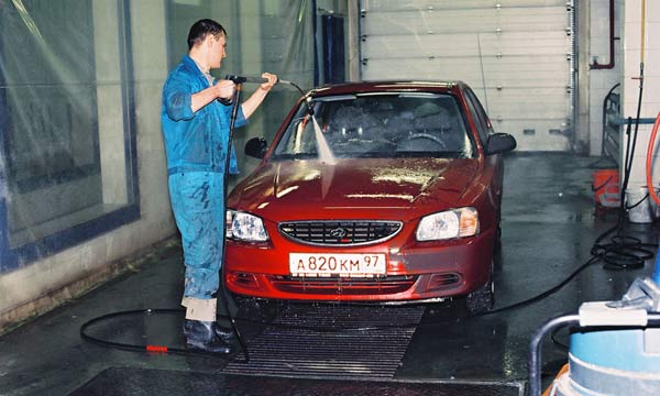 Владельцев грязных автомобилей оштрафовали на 3 млн рублей