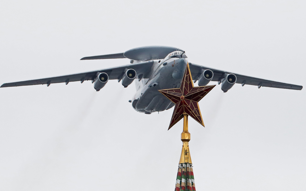 Кремль предупредил об угрозе для воздушного парада в Москве из-за погоды