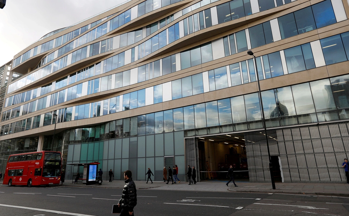 Peter Nicholls / Reuters