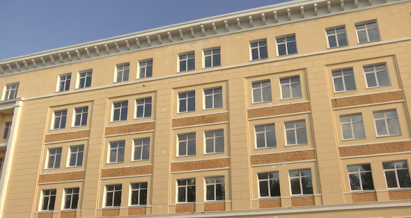 Минимущества выдало разрешение на реконструкцию здания ВКИУ в гостиницу