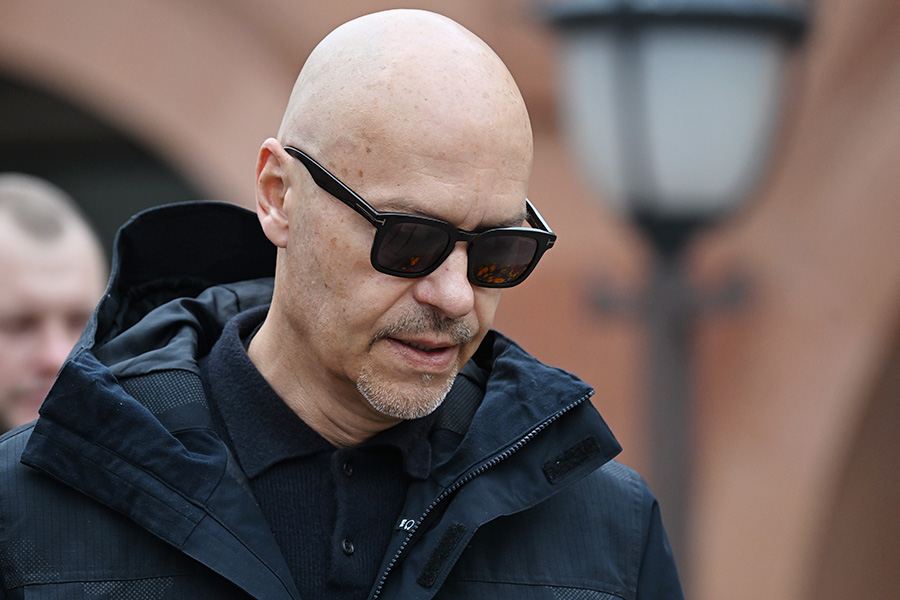 Режиссер Федор Бондарчук, который тоже учился во ВГИКе с Кеосаяном, приехал отдать дань памяти коллеге. Вместе они снимали клипы на песни Натальи Ветлицкой, Ирины Аллегровой, Михаила Шуфутинского и др.