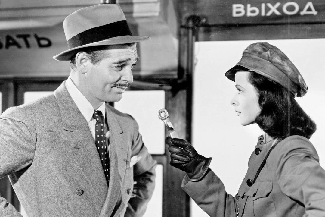 Кадр из фильма &laquo;Товарищ Икс&raquo;