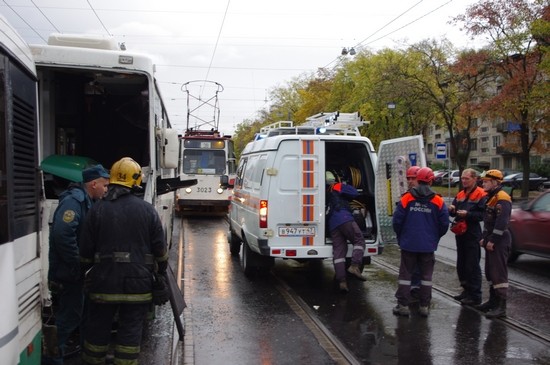 При столкновении автобусов в Петербурге пострадали 12 человек