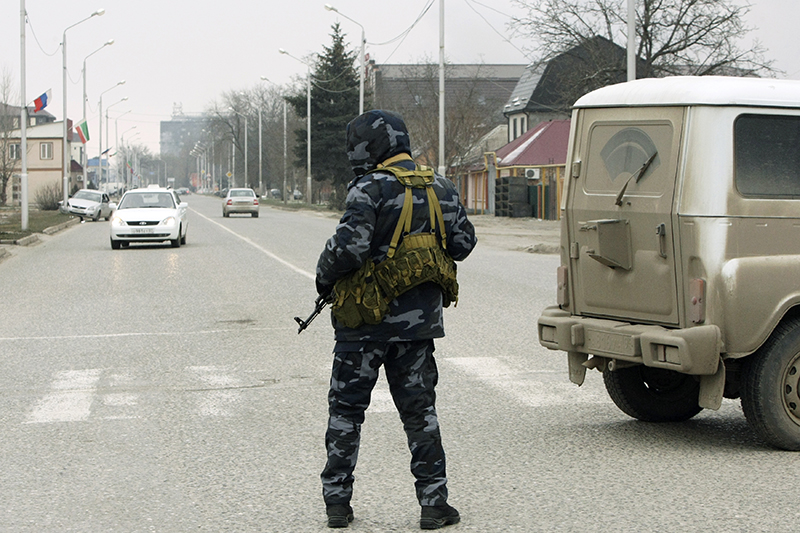 Оцепление МВД Чеченской Республики вокруг зоны контртеррористической операции.