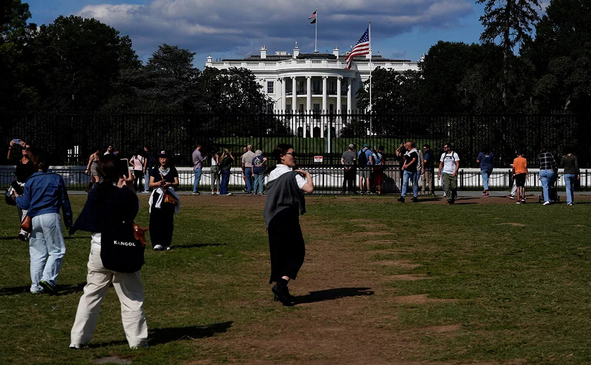 Nathan Howard / Reuters