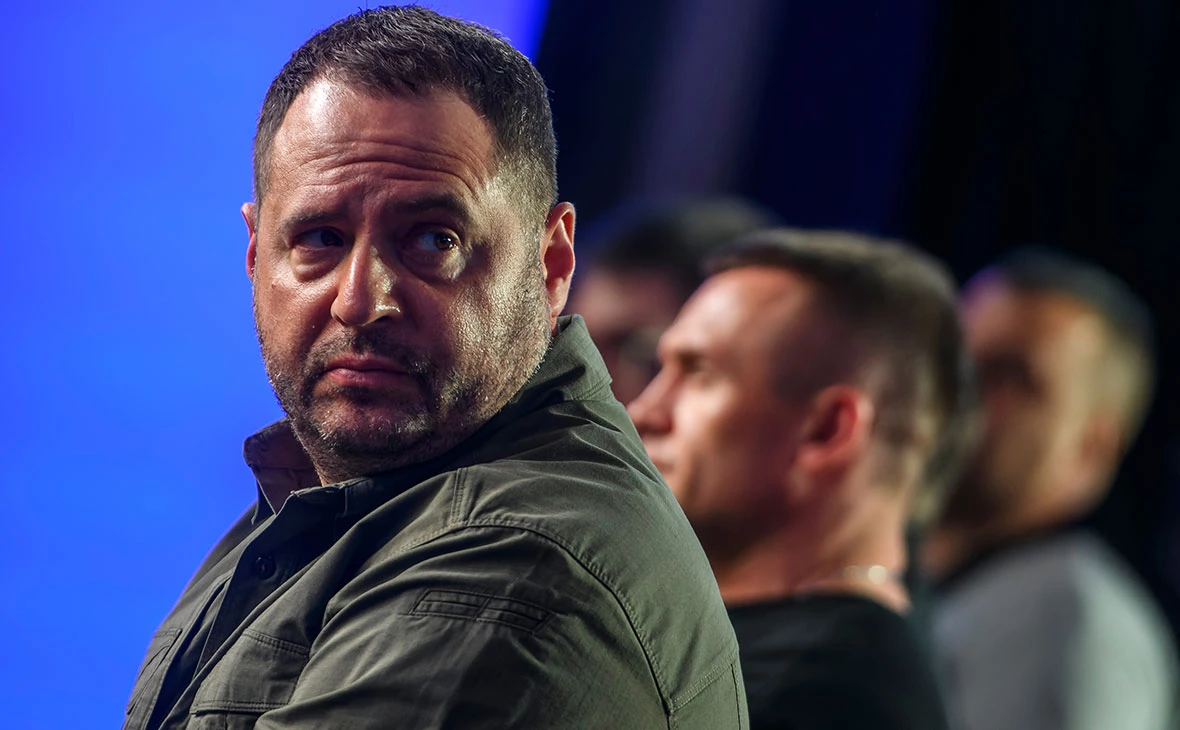 paparazzza / Shutterstock