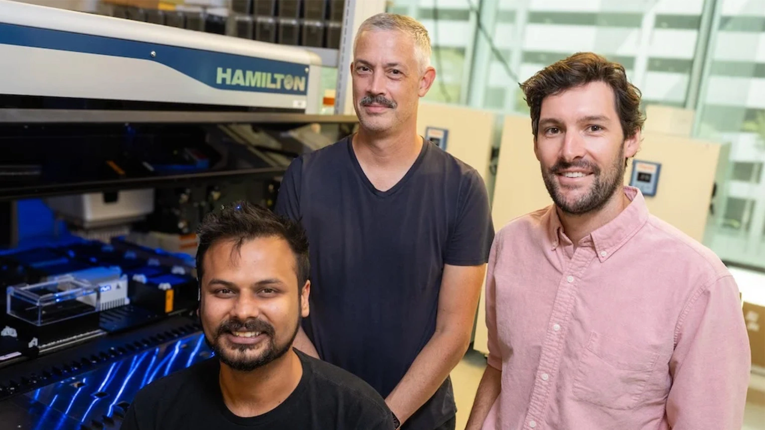 Ученые из Университета Райса и авторы исследования: Кшитидж Рай, Калеб Башор и Ронан О'Коннелл