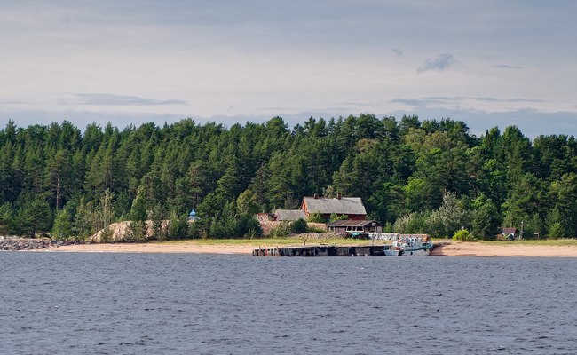 Остров на&nbsp;Ладожском озере в&nbsp;России