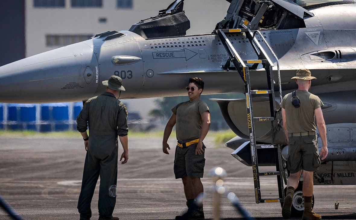 Ezra Acayan / Getty Images