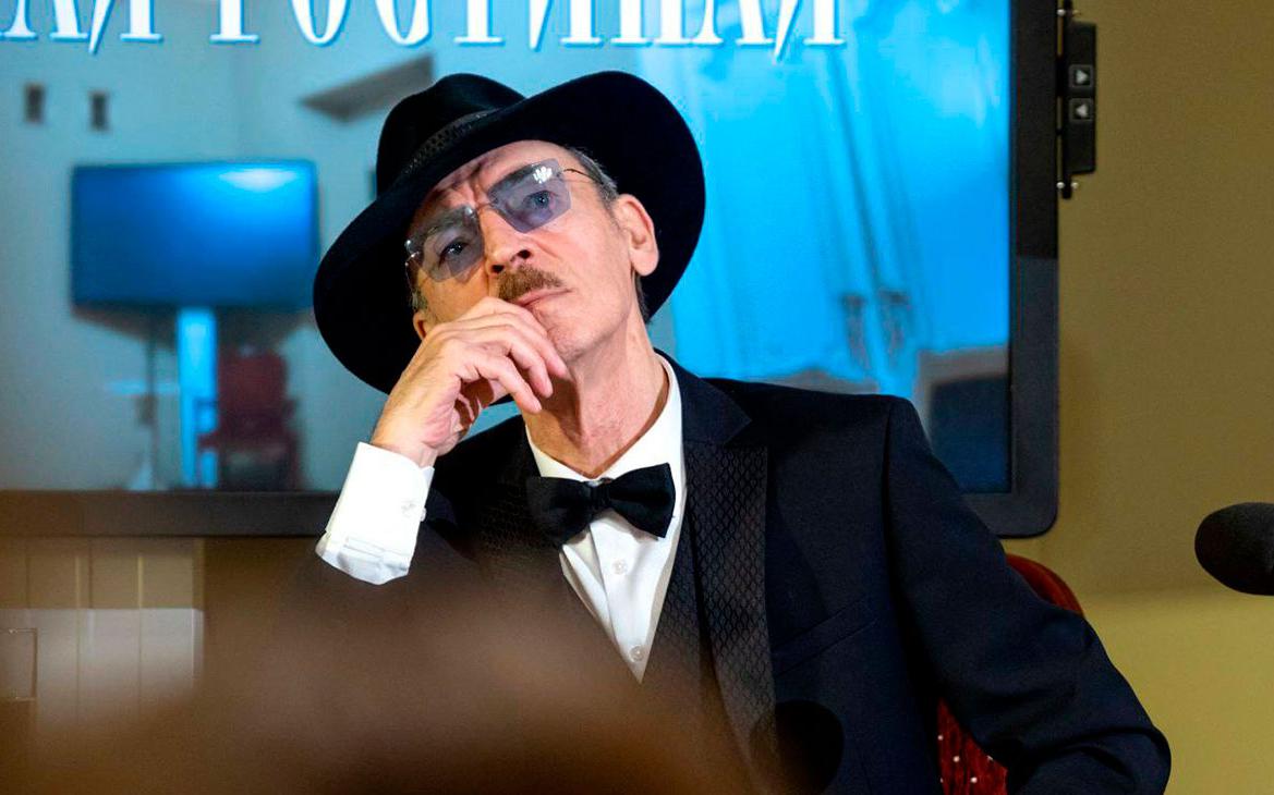 В Театре Ленсовета опровергли слухи об уходе Боярского со сцены