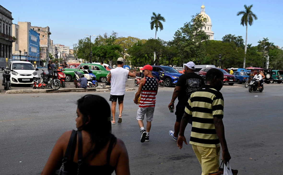 Norlys Perez / Reuters