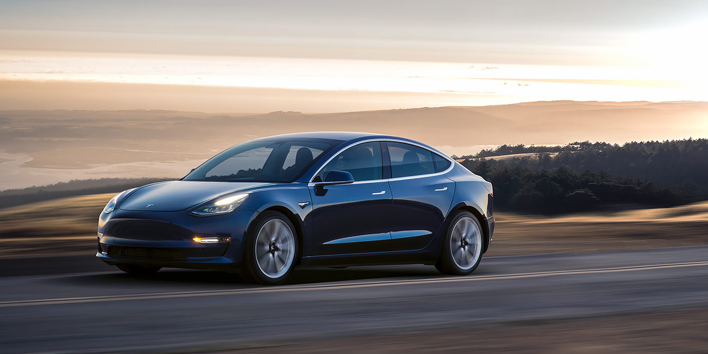 Tesla будет продавать свой самый доступный электромобиль в России