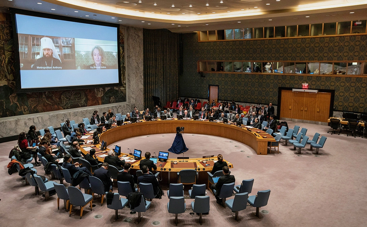 Eduardo Munoz / Reuters