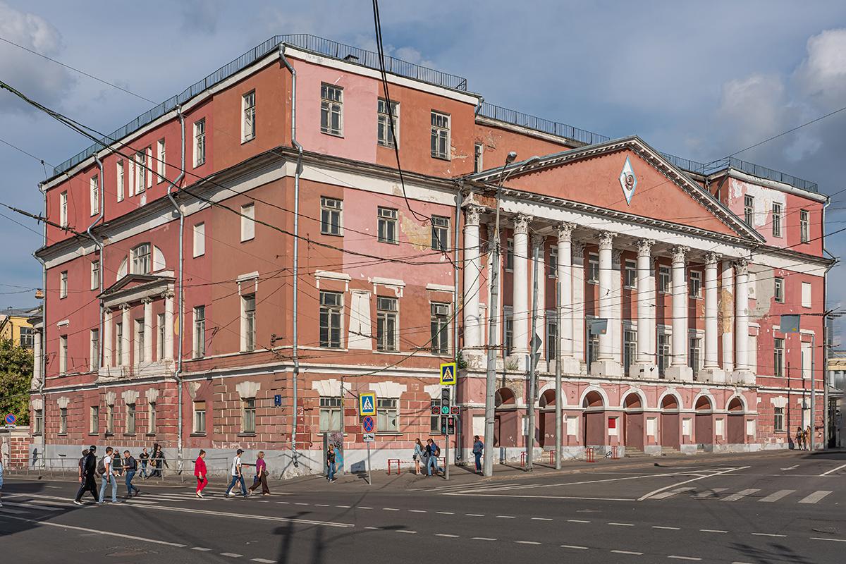 Архитектурный ансамбль и дом Алексея Мусина-Пушкина на площади Разгуляй