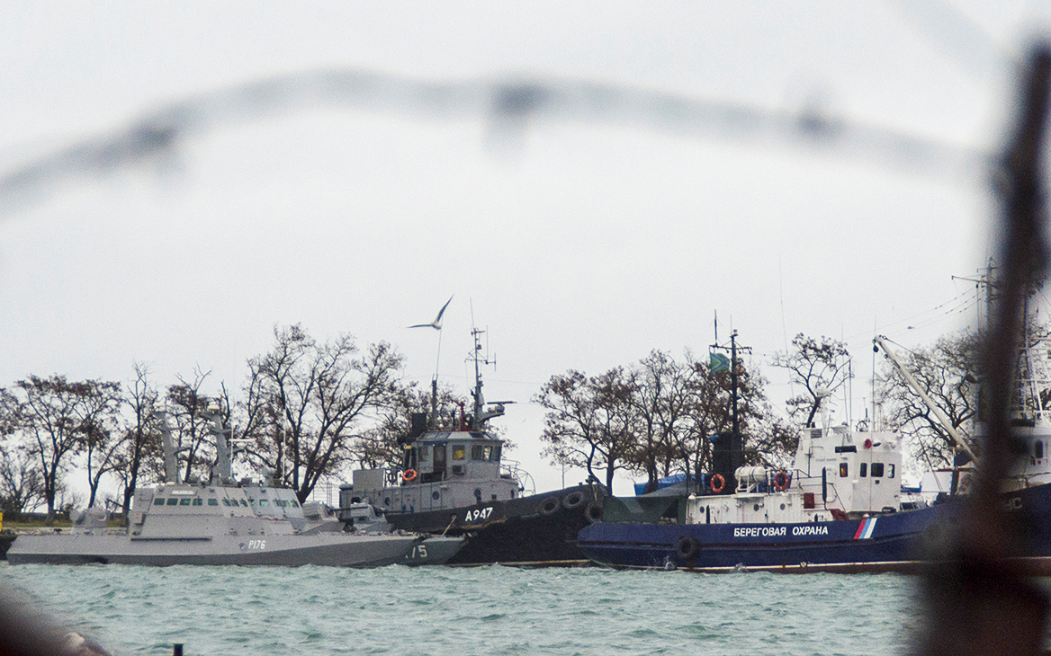 Киев обвинил Москву в обмане трибунала по задержанным близ Керчи кораблям