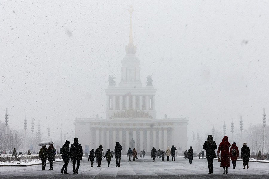 Как Москва встретила снегопад в апреле. Фотогалерея