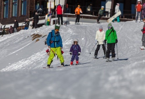 Январские каникулы дали горнолыжным курортам Сочи "олимпийскую" нагрузку