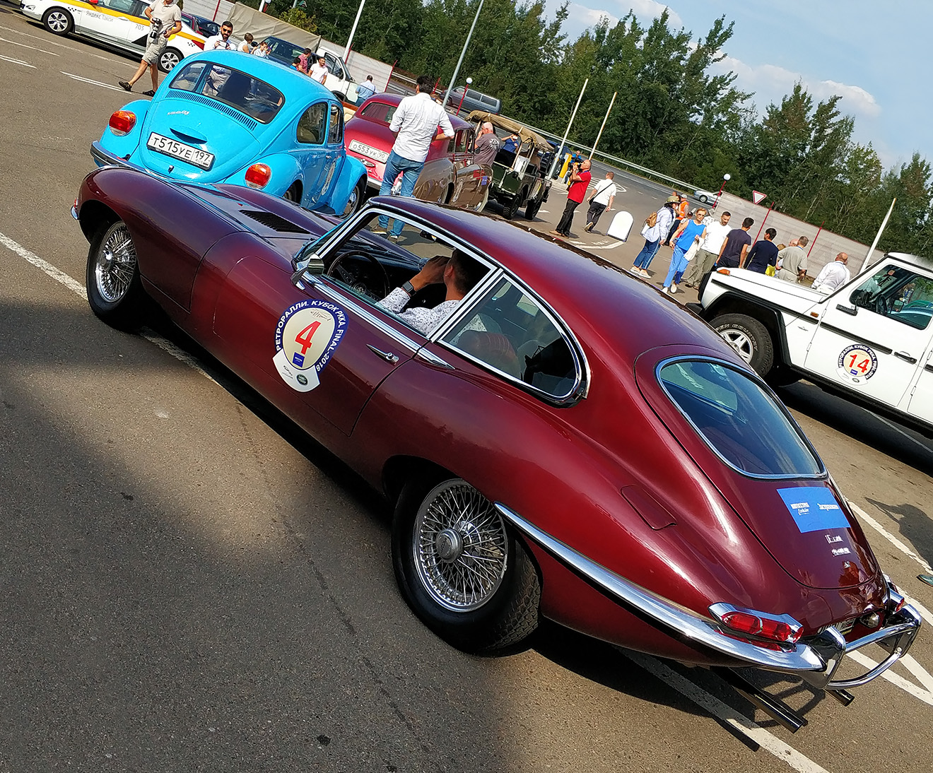 Jaguar E-Type 1968&nbsp;г. не смог завершить гонку из-за технических проблем.
