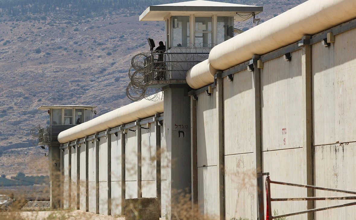 Ammar Awad / Reuters