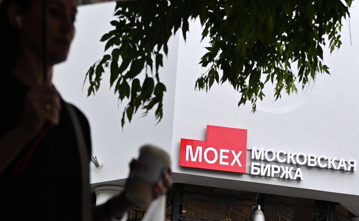 Мосбиржа понизит уровень листинга акций «Ленты» с первого на третий