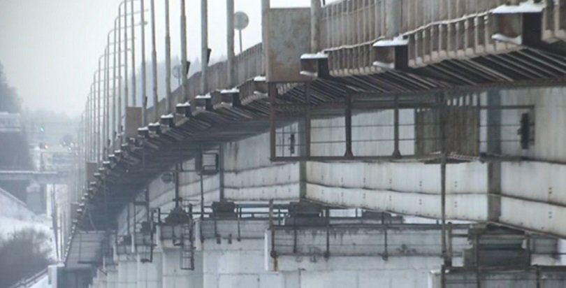 Движение на Чусовском мосту ограничат на год и 11 месяцев