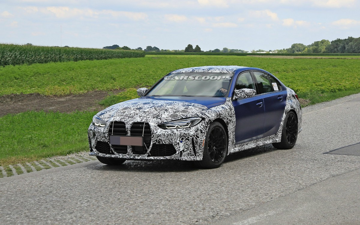 Новую BMW M3 сфотографировали с минимумом камуфляжа