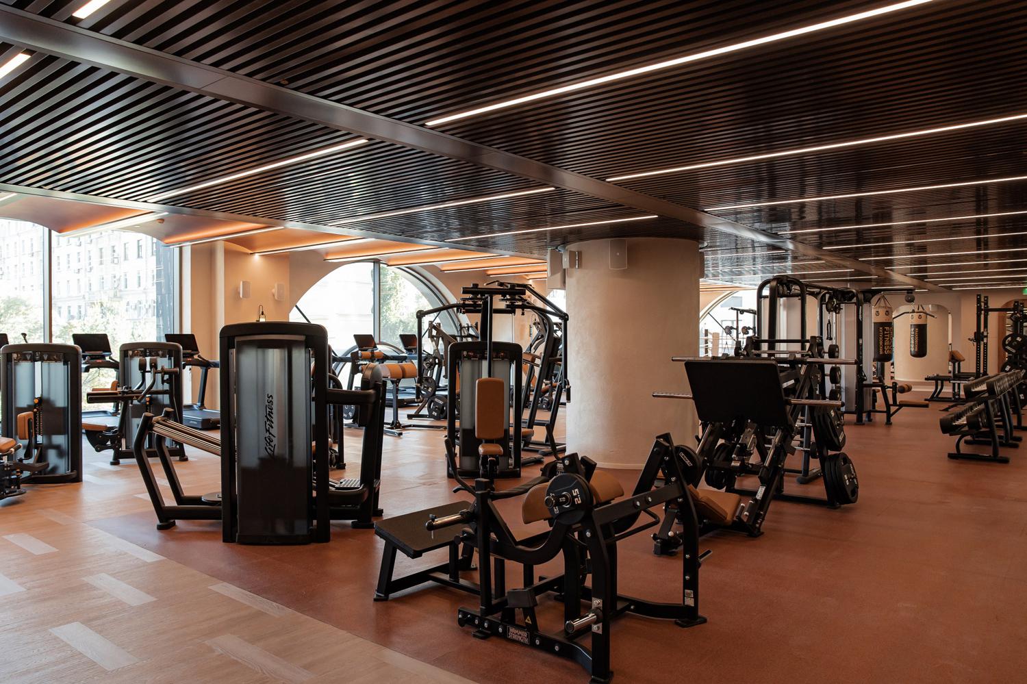 Клуб Crocus Fitness Кутузовский в жилом комплексе «Поклонная 9»