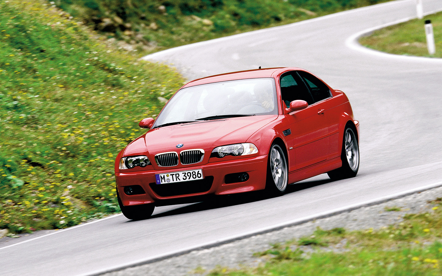 Дерзкой вампирше &mdash; дерзкая&nbsp;BMW M3