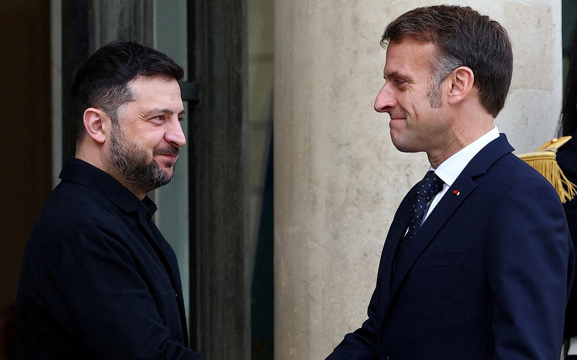 Макрон заявил о завершении работы над гарантиями безопасности для Украины