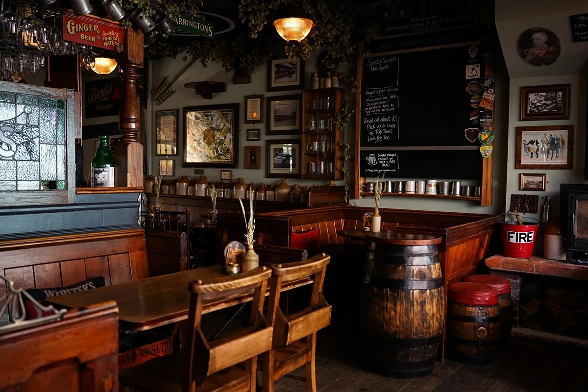 Паб в здании XVI века в третий раз стал лучшим в Великобритании. Фото