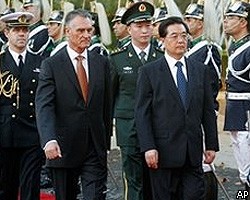 Китай готов протянуть Португалии руку помощи