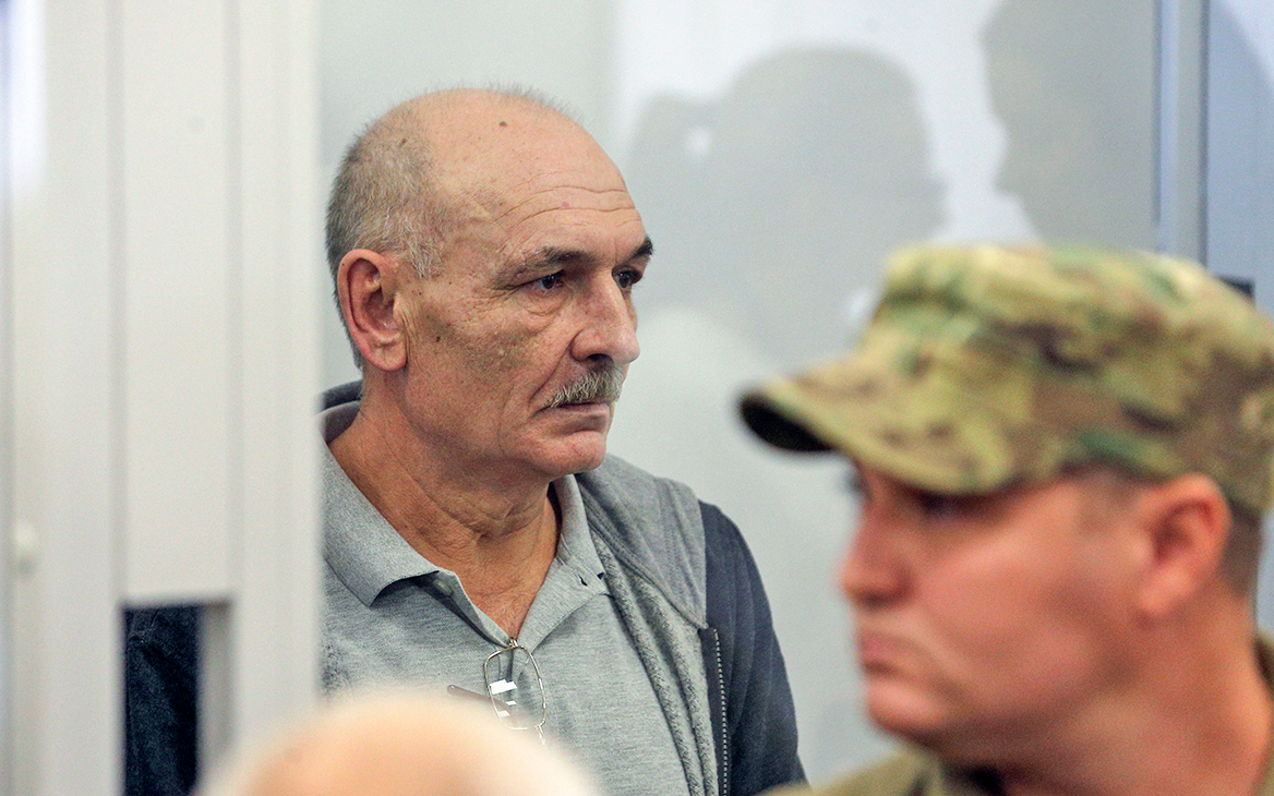 Порошенко счел просьбу освободить Цемаха признанием Россией вины за MH17