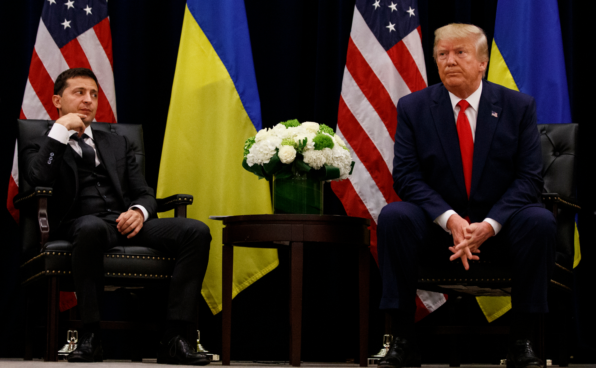 Владимир Зеленский (слева) и Дональд Трамп
