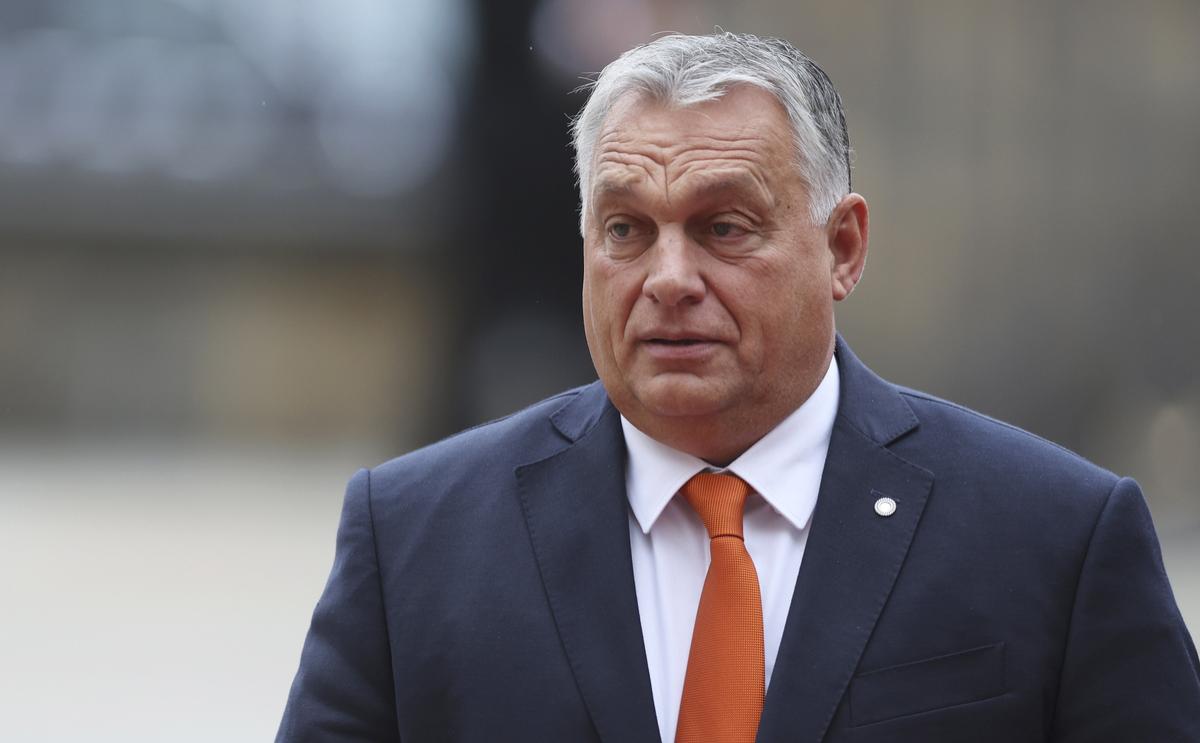 Орбан сравнил действия Запада с новой холодной войной"/>













