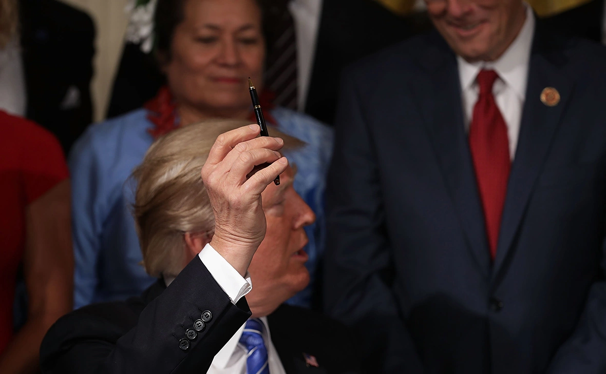 Chip Somodevilla / Getty Images