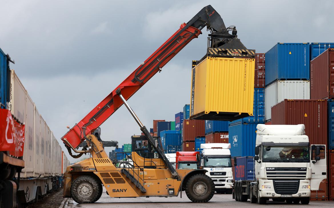 Глава ФТС назвал основных торговых партнеров России