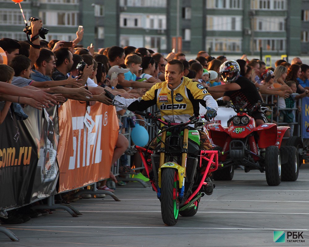 Автобитва на Казань-Арене.