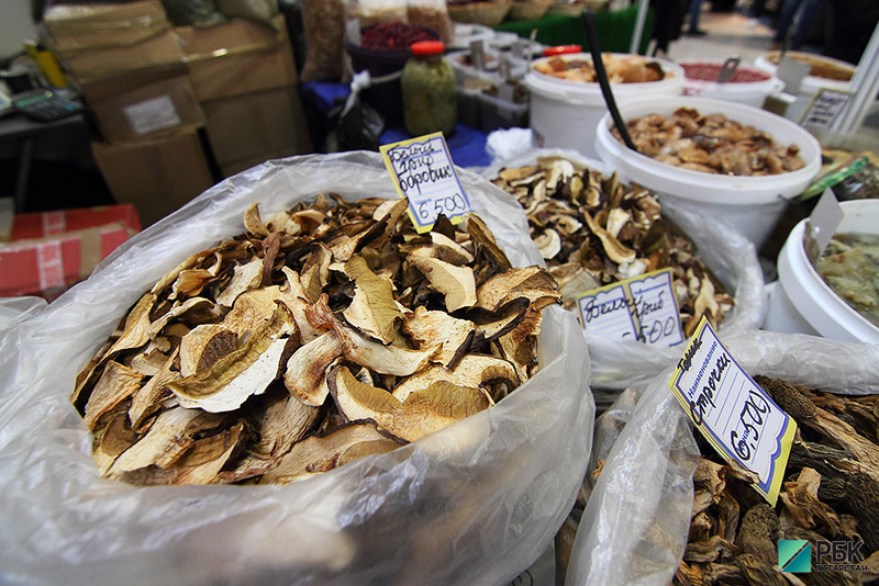 Сезон отравлений: врачи Татарстана спасают любителей свежих грибов