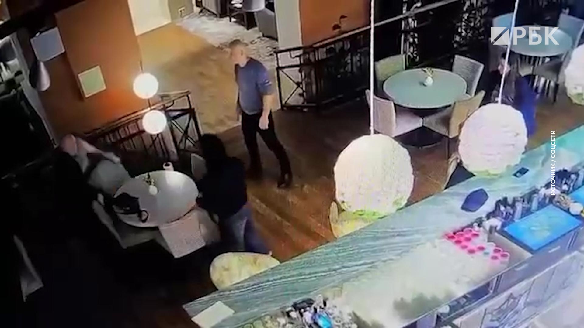 Драка с замгубернатора Вологодской области попала на камеры