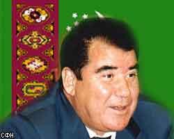 2003г. в Туркменистане объявлен годом матери С.Ниязова 