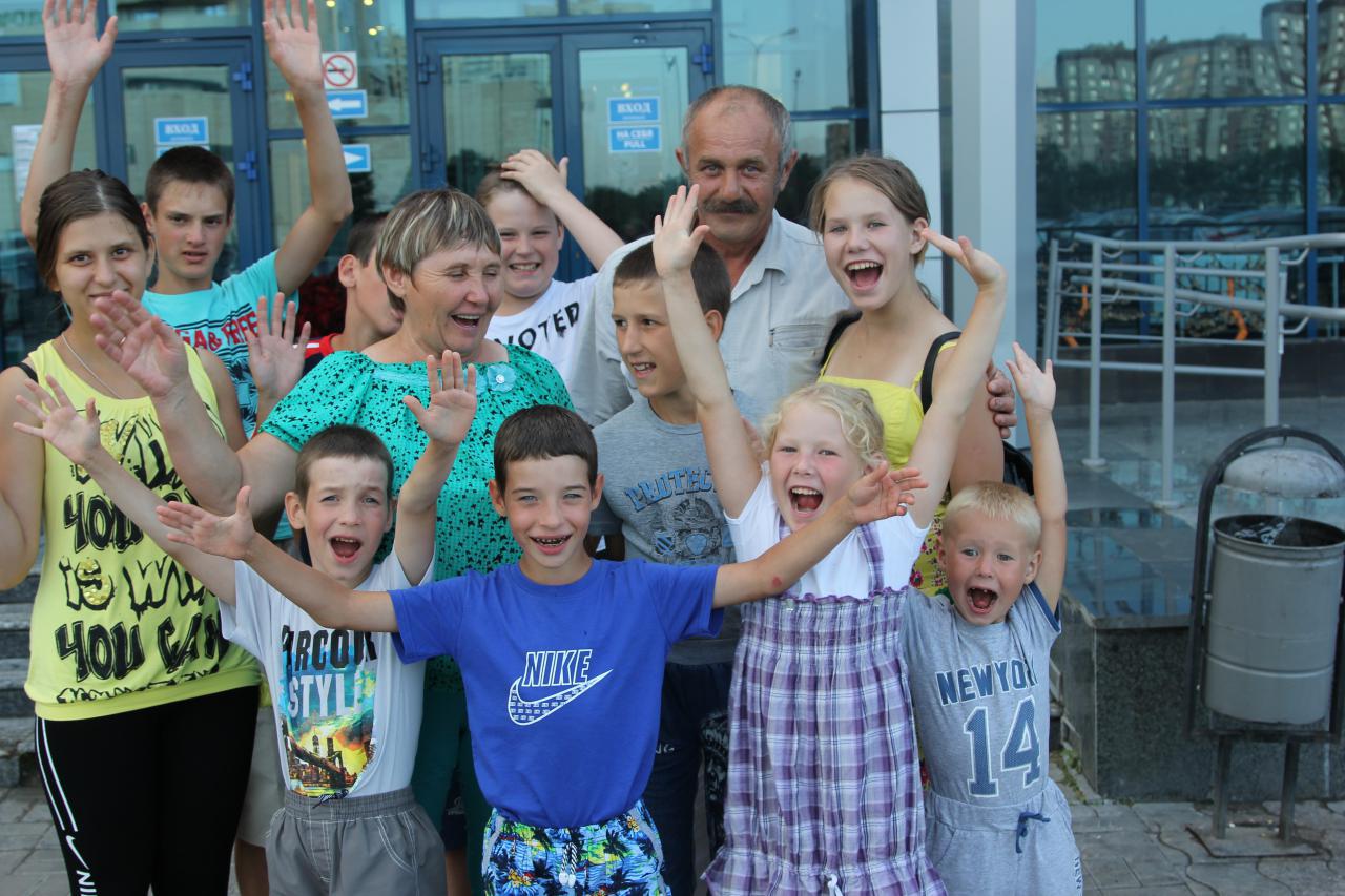 ТНВ подарил «Счастливый выходной» многодетной семье из Билярска
