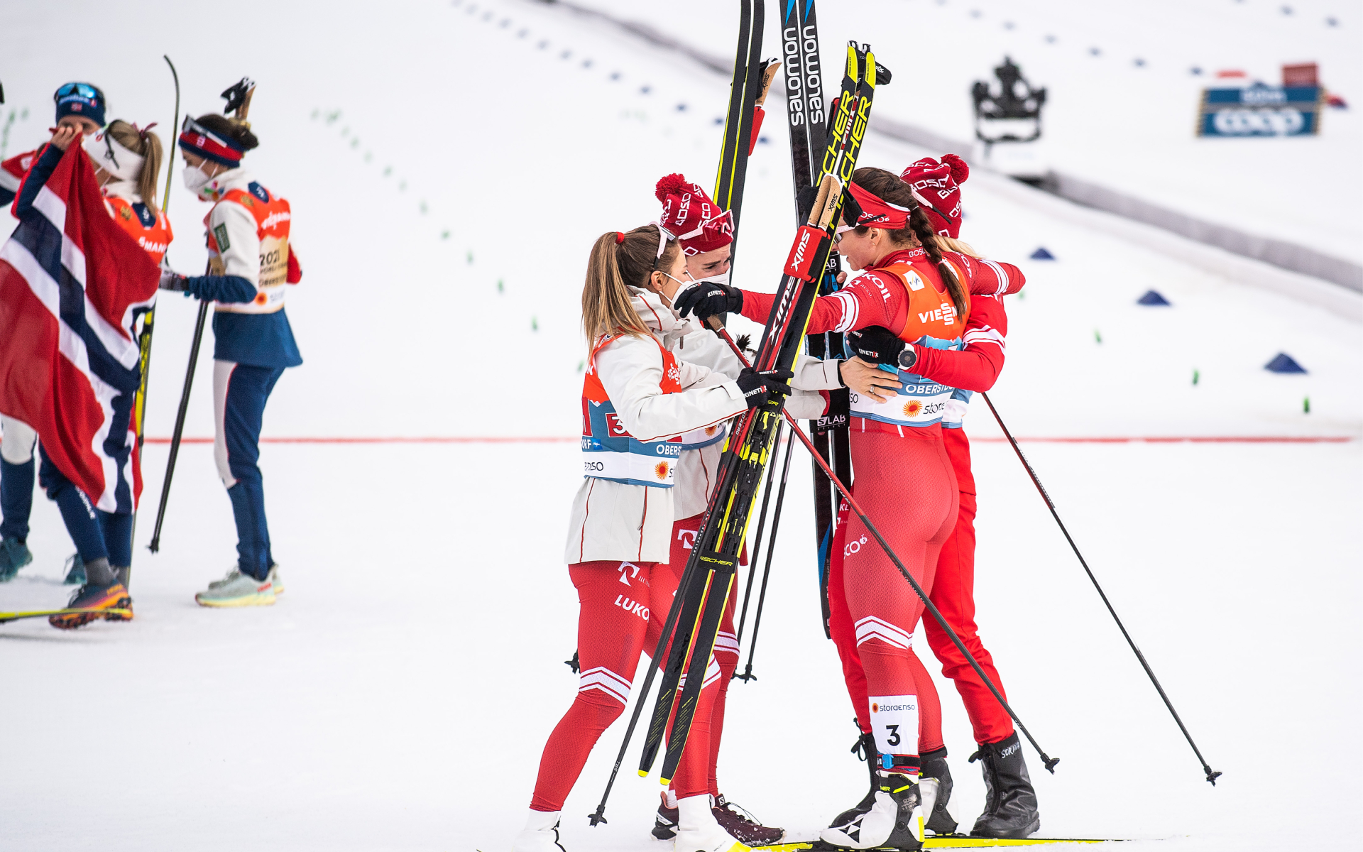 «Думала — умру». Российские лыжницы завоевали первую медаль под конец ЧМ