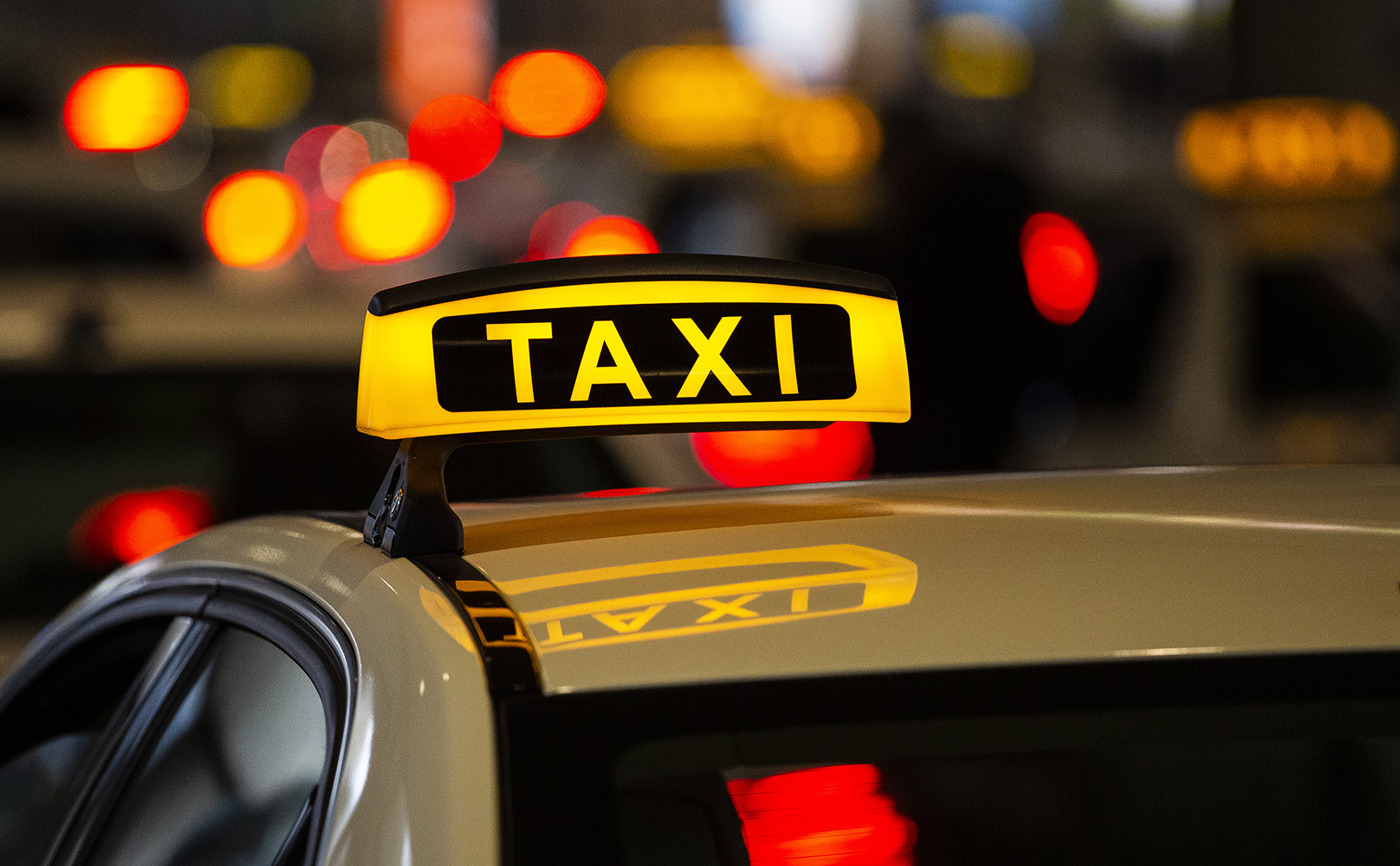 Негритянка такси. Такси картинки. Авто такси. Супер такси картинки. Картинки связанные с такси.