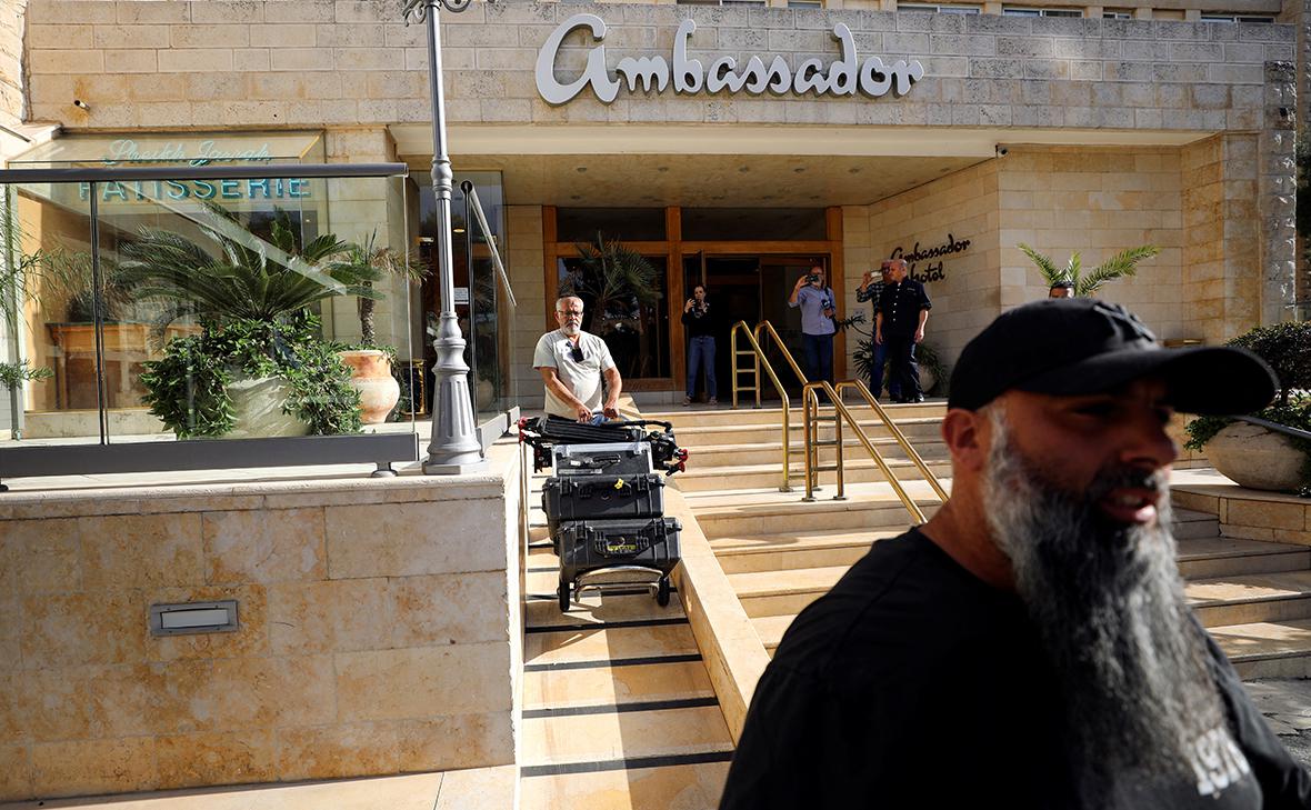Полиция Израиля провела рейд в офисах катарского телеканала Al Jazeera