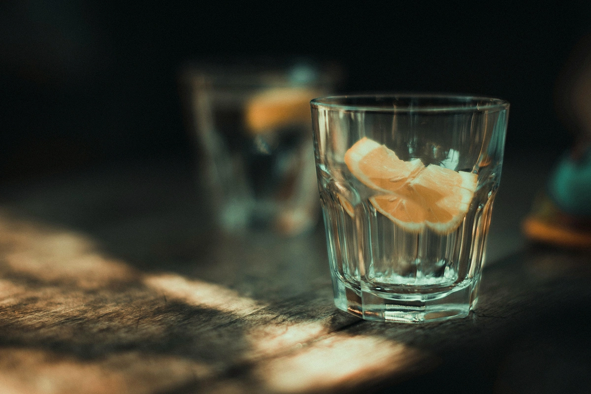 С 1 сентября 2025 года спиртное на территории региона нельзя будет продавать с 22:00 до 11:00