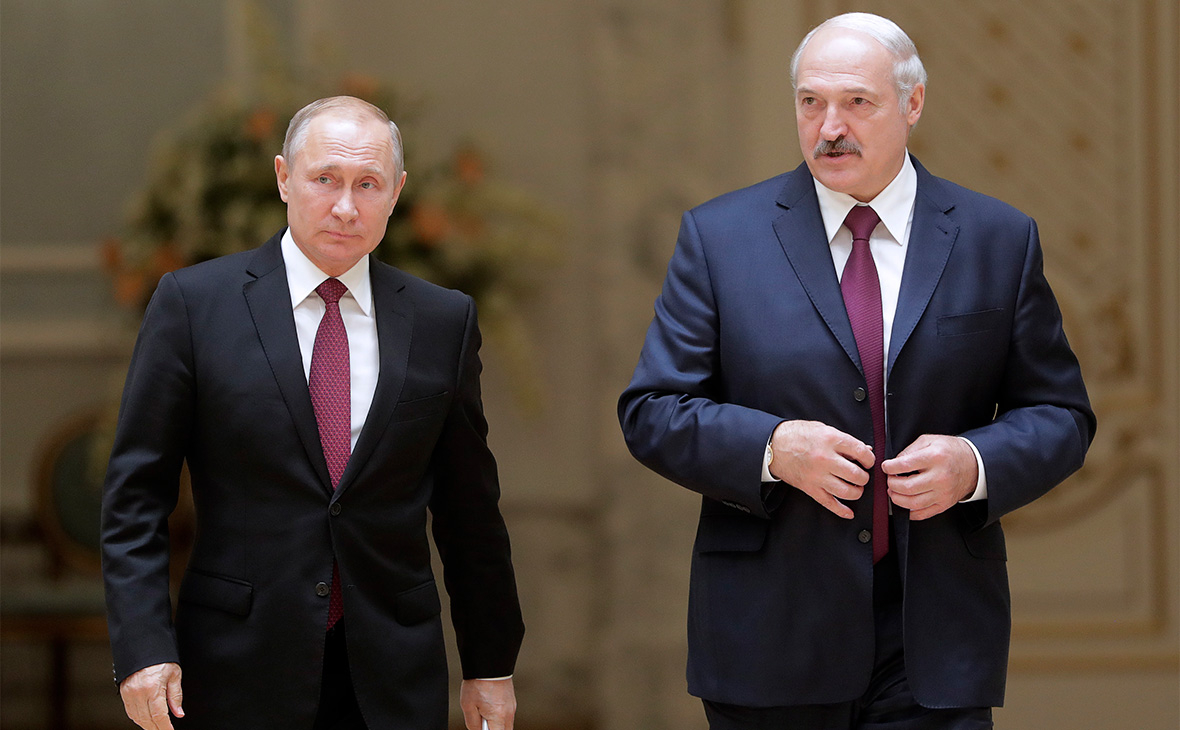 Владимир Путин и Александр Лукашенко (слева направо)